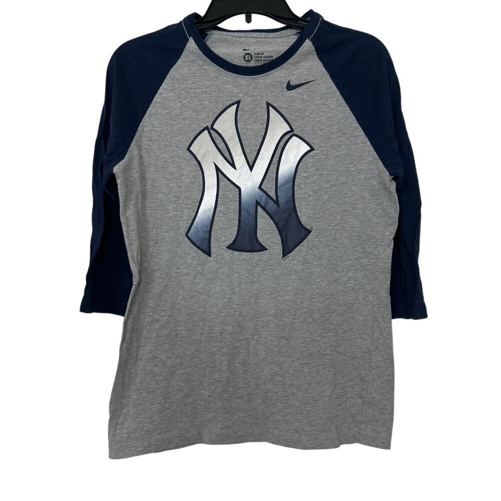 Nike New York Yankees Slim Fit Raglan 3/4 Sleeve Fitted Baseball T Shirt XL